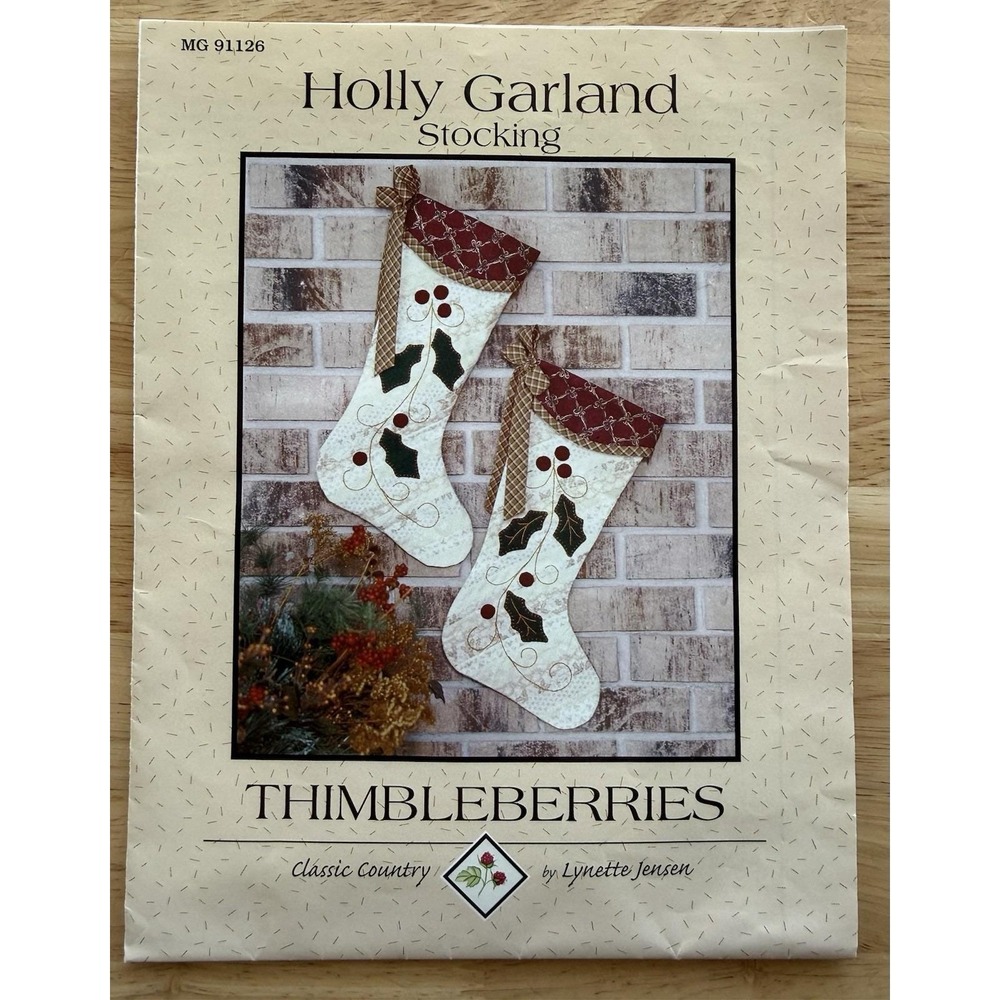 Thimbleberries Holly Garland Stocking Quilt Pattern Lynette‎ Jensen Christmas